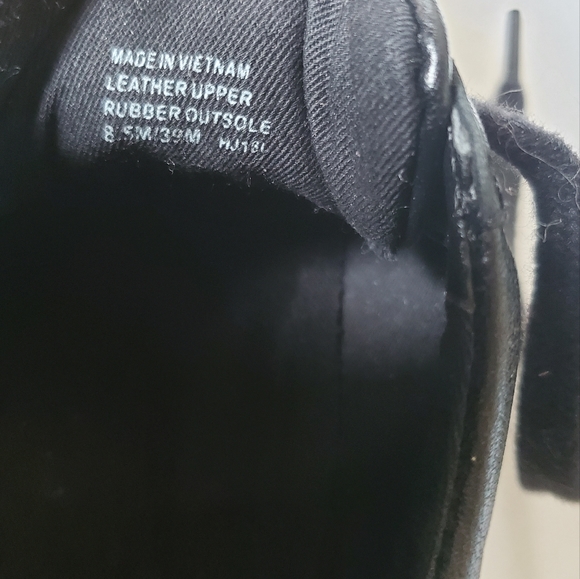 Michael Kors Sneakers with White Flowers sz 8.5 - Picture 6 of 7